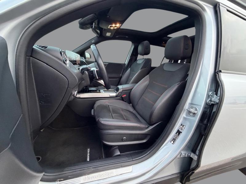 Image Mercedes-Benz GLB 200 d AMG Line 2.0 150 8G-DCT Toit ouvrant Pack hiver Pack sport black MULTIBEAM Hayon auto Handsfre