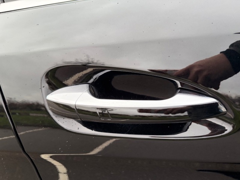 Image Mercedes-Benz GLE SUV 350 d 4MATIC Fascination  3.0 258 4X4 9G-Tronic Toit ouvrant Carplay Angle mort Feux auto Sieges av 