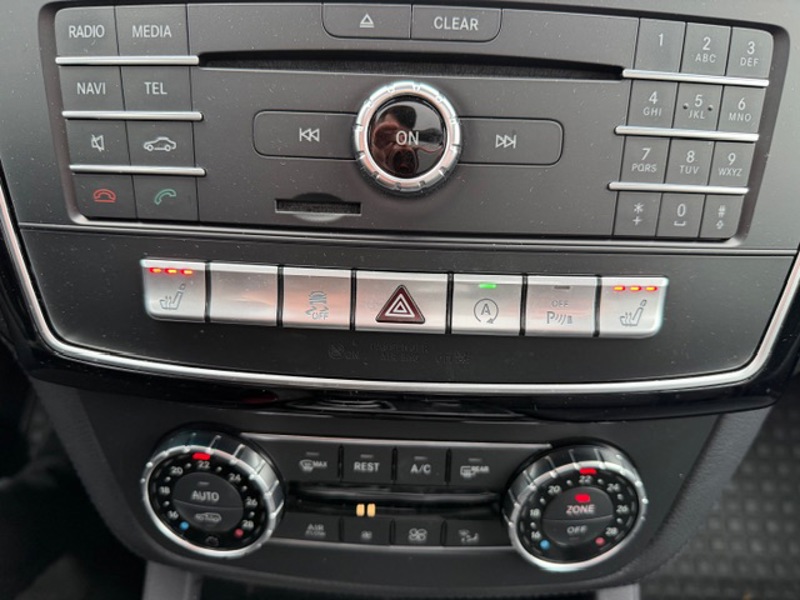 Image Mercedes-Benz GLE SUV 350 d 4MATIC Fascination  3.0 258 4X4 9G-Tronic Toit ouvrant Carplay Angle mort Feux auto Sieges av 