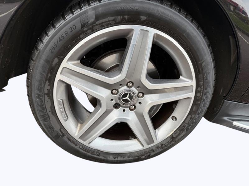 Image Mercedes-Benz GLE SUV 350 d 4MATIC Fascination  3.0 258 4X4 9G-Tronic Toit ouvrant Carplay Angle mort Feux auto Sieges av 