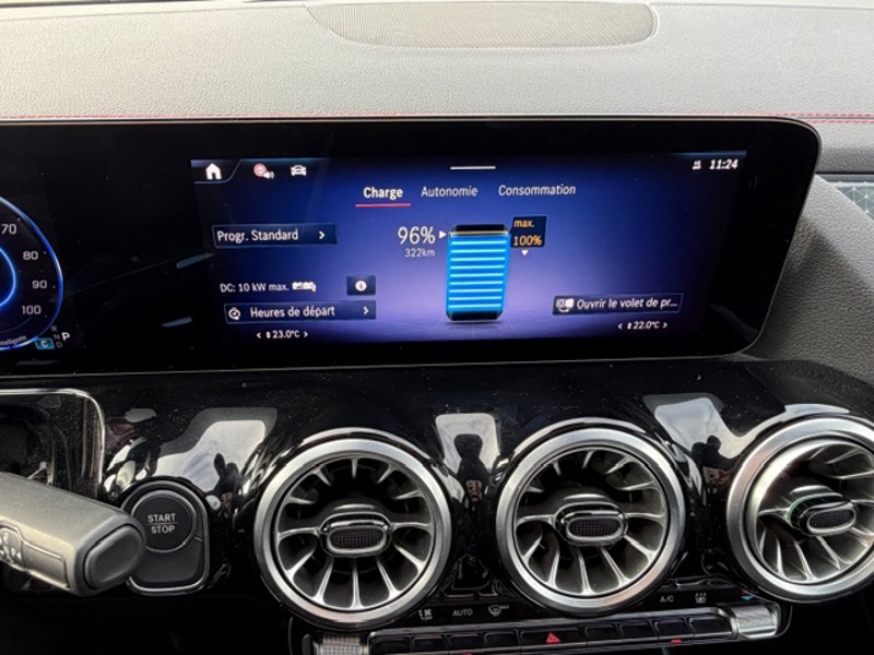 Image Mercedes-Benz EQA 250+ AMG Line 190 4x2  Carplay Toit ouvrant Angle mort Faible km Sièges av chauff Handsfree Eclairag