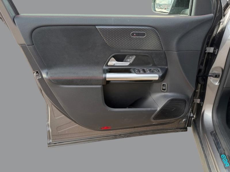 Image Mercedes-Benz EQA 250+ AMG Line 190 4x2  Carplay Toit ouvrant Angle mort Faible km Sièges av chauff Handsfree Eclairag