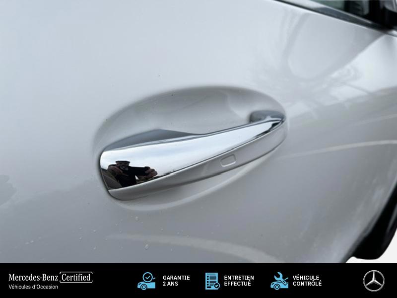 Image Mercedes-Benz GLA 220 d 4MATIC AMG Line 2.0 190 8G-DCT 4x4 Toit ouvrant Carplay cam recul Sieges av elect et chauff Pa