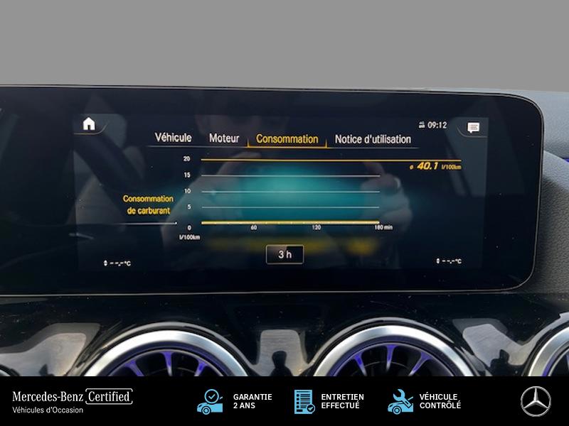 Image Mercedes-Benz GLA 220 d 4MATIC AMG Line 2.0 190 8G-DCT 4x4 Toit ouvrant Carplay cam recul Sieges av elect et chauff Pa