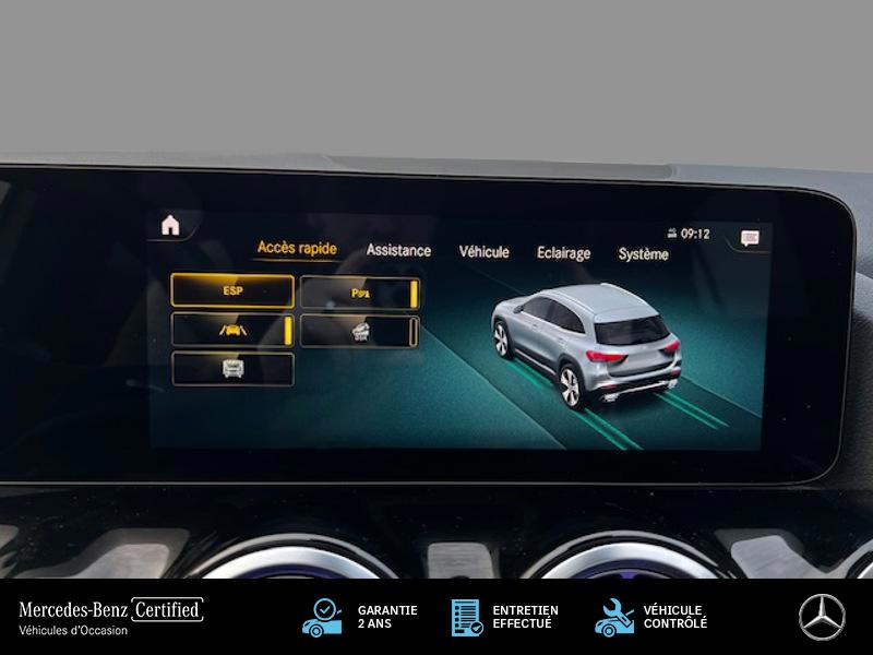 Image Mercedes-Benz GLA 220 d 4MATIC AMG Line 2.0 190 8G-DCT 4x4 Toit ouvrant Carplay cam recul Sieges av elect et chauff Pa
