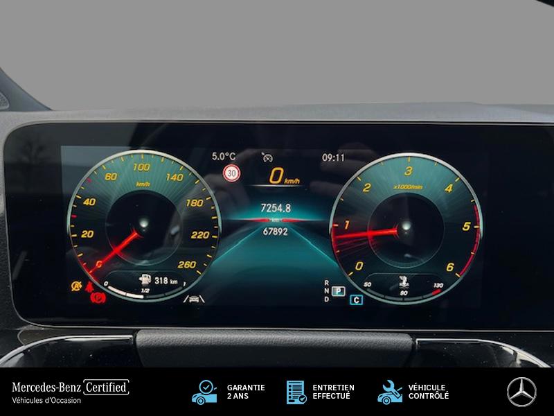 Image Mercedes-Benz GLA 220 d 4MATIC AMG Line 2.0 190 8G-DCT 4x4 Toit ouvrant Carplay cam recul Sieges av elect et chauff Pa