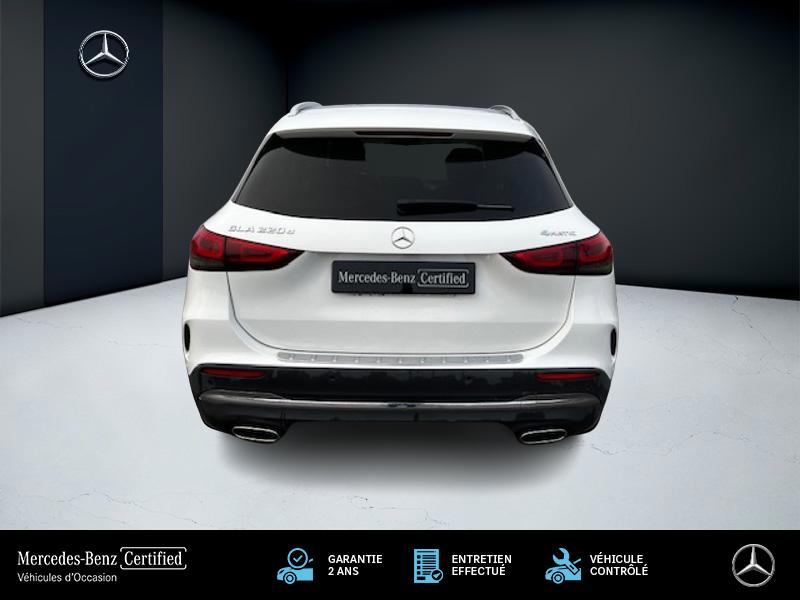 Image Mercedes-Benz GLA 220 d 4MATIC AMG Line 2.0 190 8G-DCT 4x4 Toit ouvrant Carplay cam recul Sieges av elect et chauff Pa