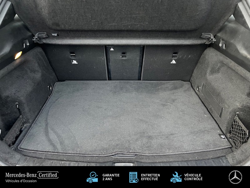 Image Mercedes-Benz GLA 220 d 4MATIC AMG Line 2.0 190 8G-DCT 4x4 Toit ouvrant Carplay cam recul Sieges av elect et chauff Pa