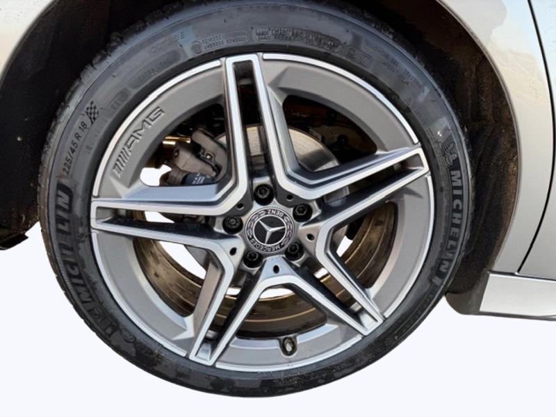 Image Mercedes-Benz CLASSE A A 220 d Berline AMG Line 2.0 190 8G-DCT  Sieges av chauffants Eclairage ambiance Réalité augmentée K