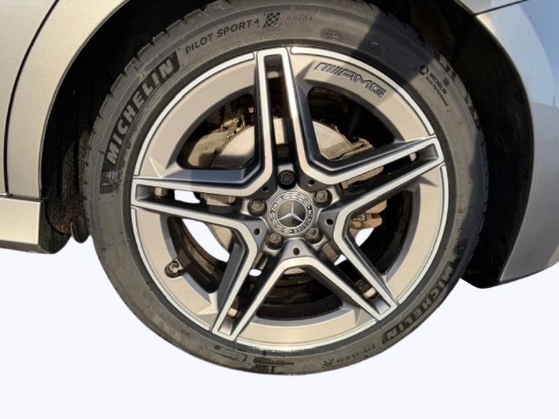 Image Mercedes-Benz CLASSE A A 220 d Berline AMG Line 2.0 190 8G-DCT  Sieges av chauffants Eclairage ambiance Réalité augmentée K