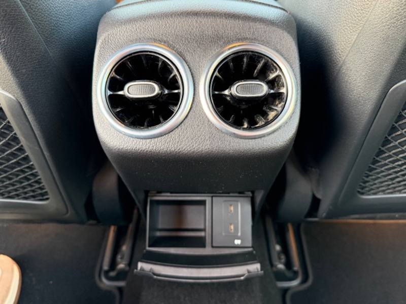 Image Mercedes-Benz CLASSE A A 220 d Berline AMG Line 2.0 190 8G-DCT  Sieges av chauffants Eclairage ambiance Réalité augmentée K