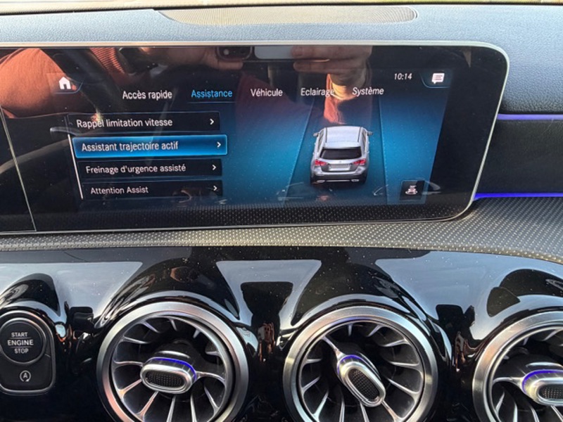 Image Mercedes-Benz CLASSE A A 220 d Berline AMG Line 2.0 190 8G-DCT  Sieges av chauffants Eclairage ambiance Réalité augmentée K