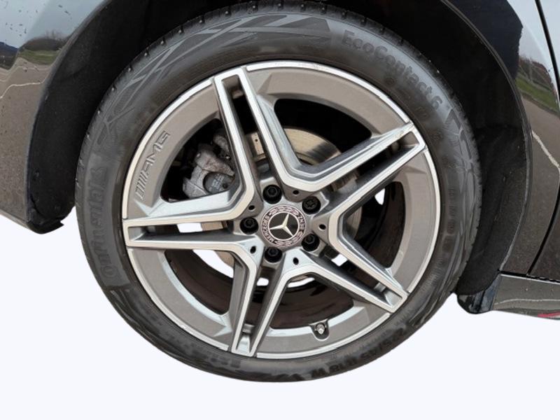 Image Mercedes-Benz CLASSE A 200 AMG Line 1.3 163 7G-DCT Sieges av chauffants Camera recul Aide au parking active Keyless go Ecla