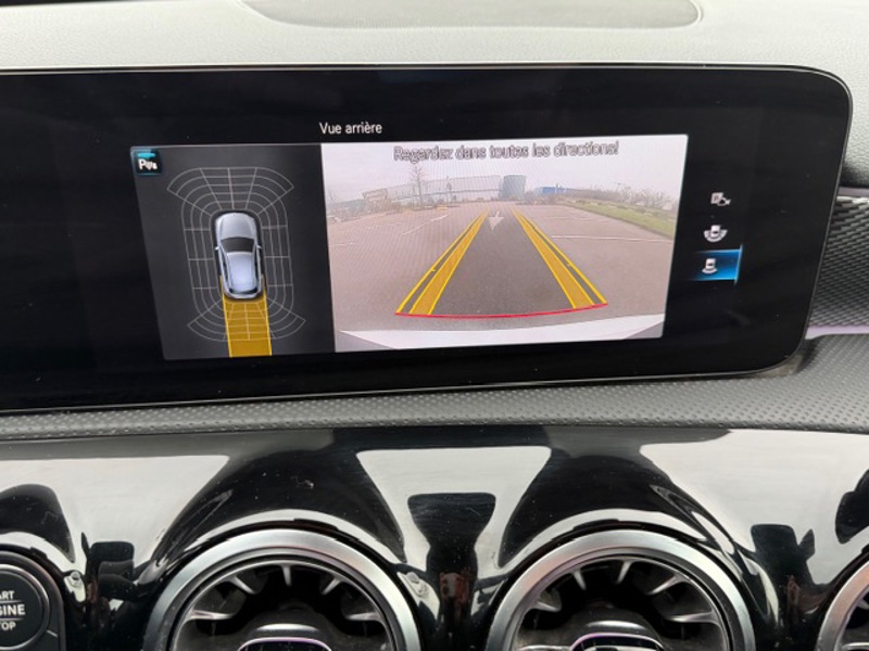 Image Mercedes-Benz CLASSE A 200 d Progressive Line 2.0 150 8G-DCT Camera de recul Aide au parking Siège av chauffants Eclairage 
