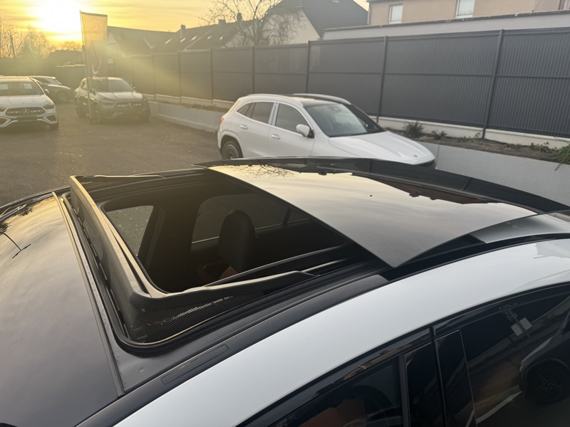 Image Mercedes-Benz GLC COUPÉ GLC 220 d 4MATIC Coupé AMG Line  