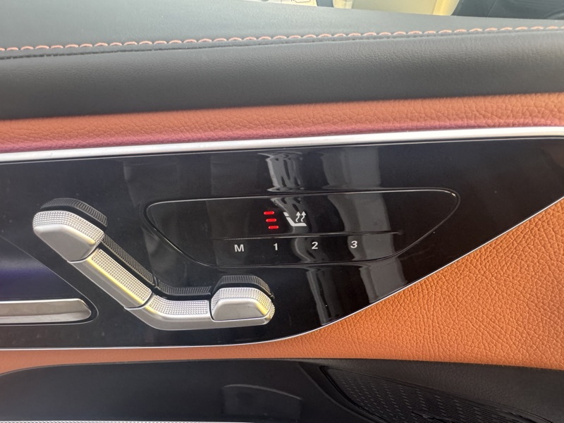 Image Mercedes-Benz GLC COUPÉ GLC 220 d 4MATIC Coupé AMG Line  