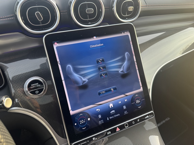 Image Mercedes-Benz GLC COUPÉ GLC 220 d 4MATIC Coupé AMG Line  